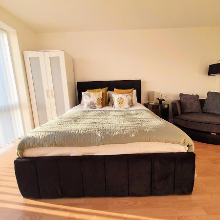 Contemporary Modern Studio Apartment - City Centre เบอร์มิงแฮม ภายนอก รูปภาพ